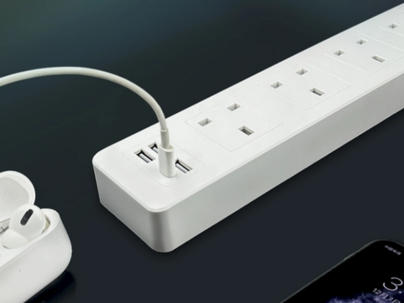 Advantages of The Socket Strip Multi-Port USB Design